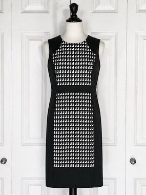 DKNY Black & White
Sleeveless Geometric
Classic Knee Length Dress Size 6